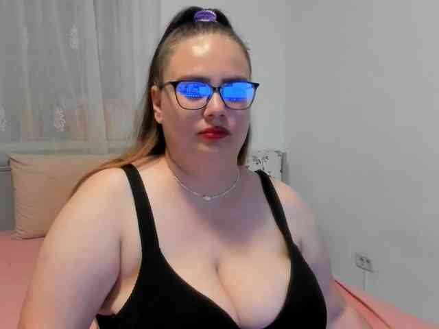 amiravyxen webcam