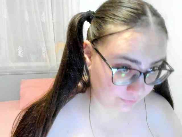 amiravyxen webcam