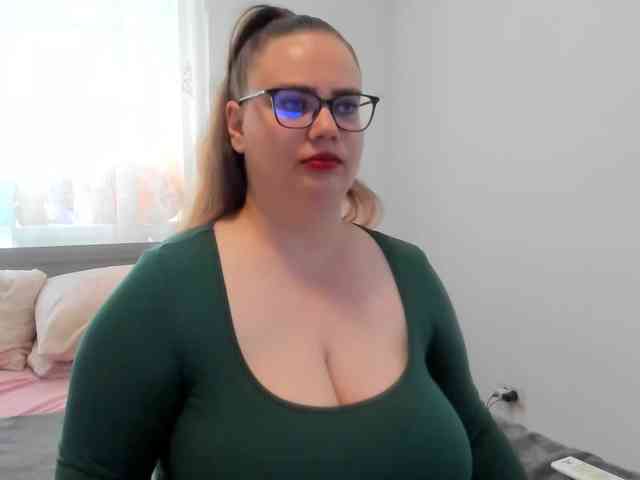 amiravyxen webcam