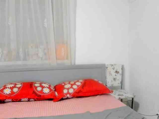 amiravyxen Live Webcam on BongaCams