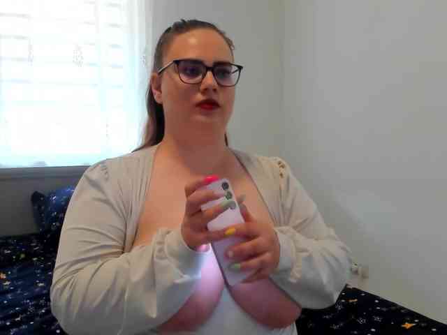 amiravyxen webcam