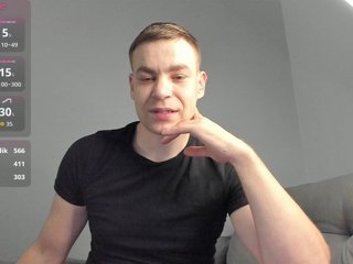 Buzzyd live on BongaCams