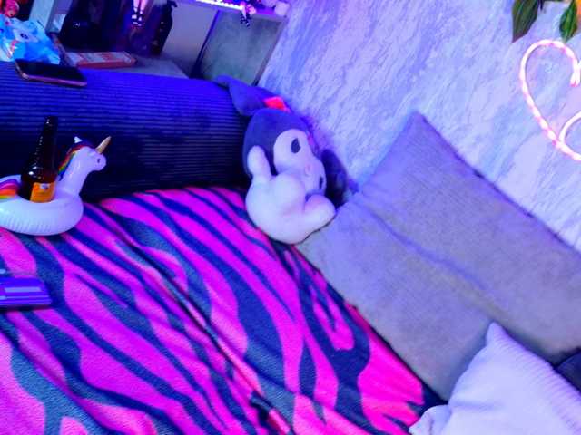 Night-angell live cam preview