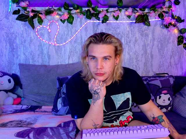 Night-angell live cam on BongaCams