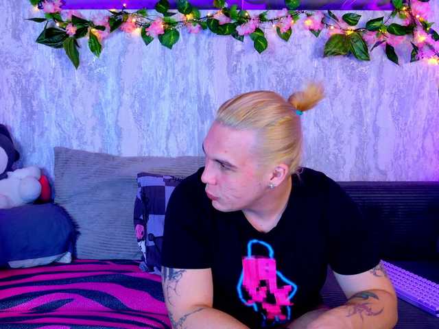 Night-angell live cam on BongaCams