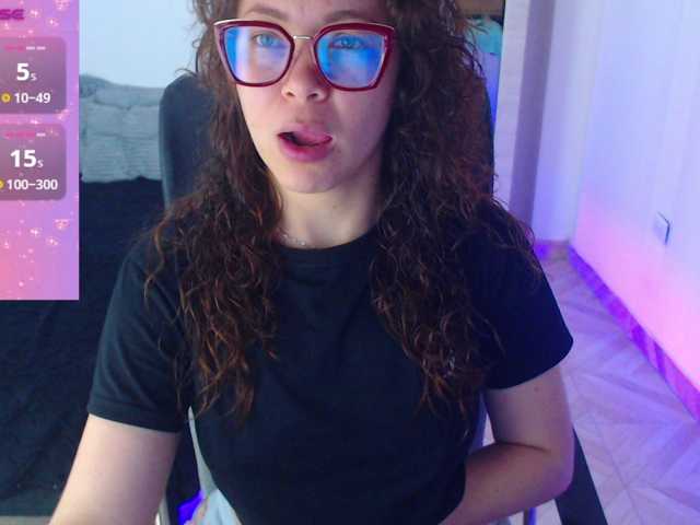 SharonAGT, en directo ahora en BongaCams