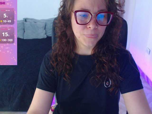 SharonAGT, en directo ahora en BongaCams
