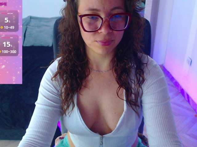 SharonAGT, en vivo ahora en BongaCams