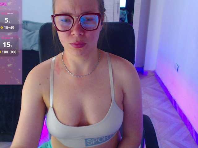 SharonAGT live cam preview