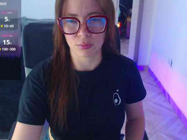 SharonAGT webcam