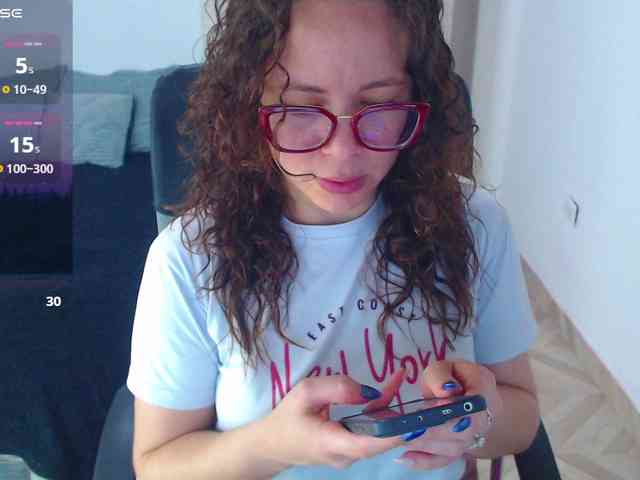 SharonAGT webcam