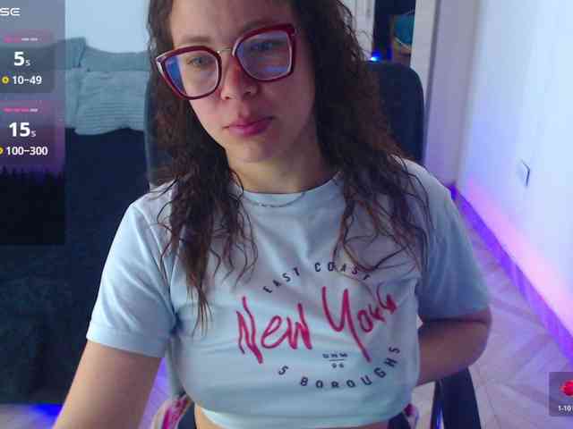 SharonAGT webcam