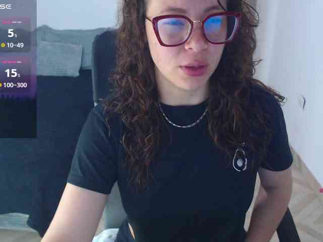 SharonAGT webcam
