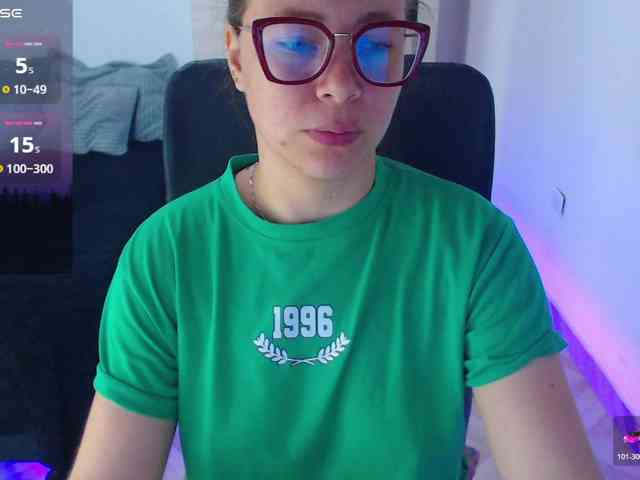 SharonAGT webcam
