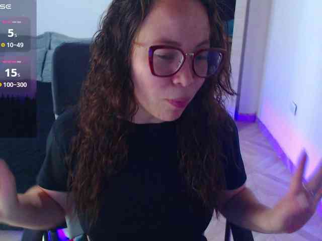 SharonAGT webcam