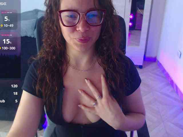 SharonAGT webcam