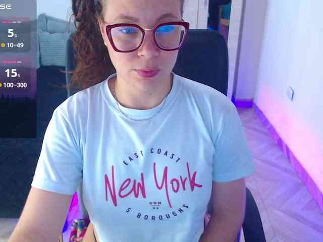 SharonAGT webcam