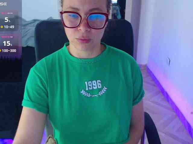 SharonAGT webcam