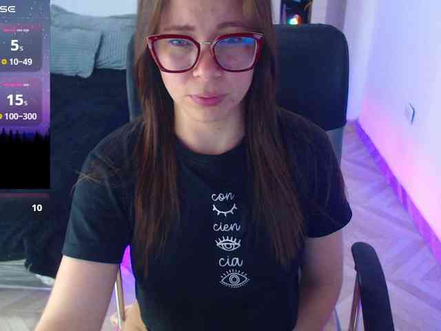 SharonAGT webcam