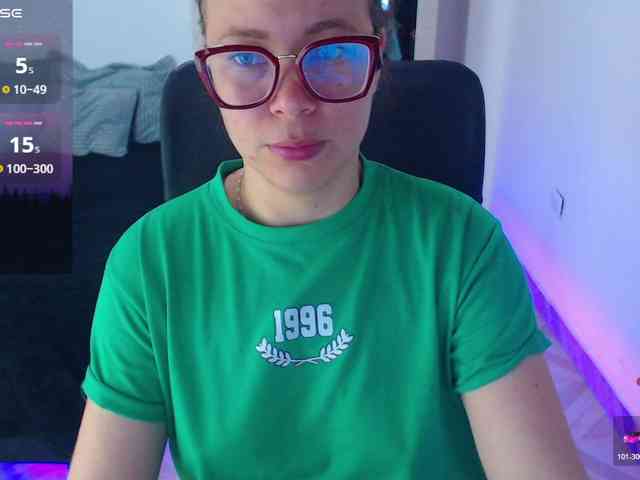 SharonAGT webcam
