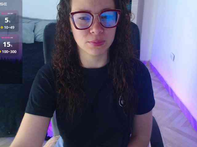 SharonAGT webcam