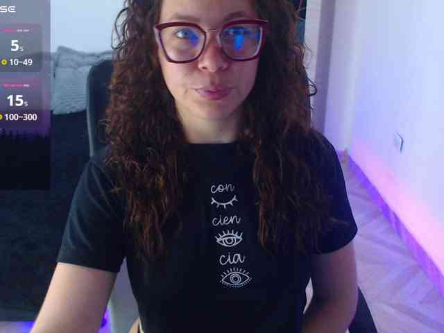 SharonAGT webcam