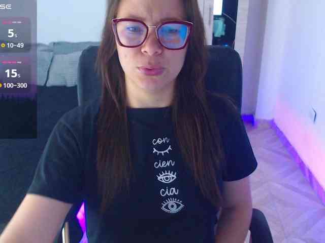 SharonAGT webcam