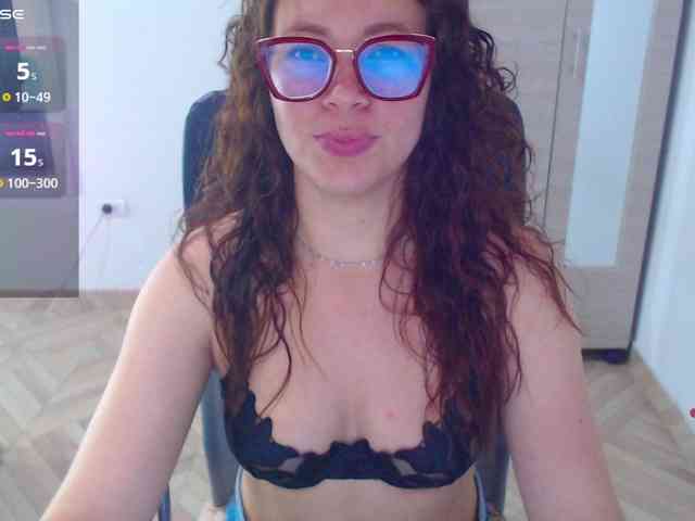 SharonAGT webcam