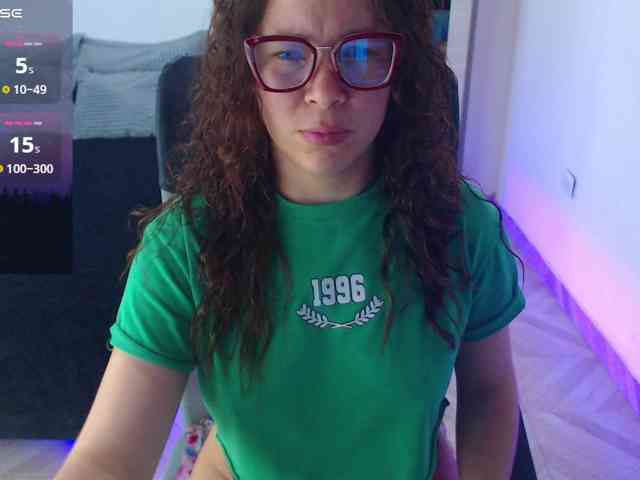 SharonAGT webcam