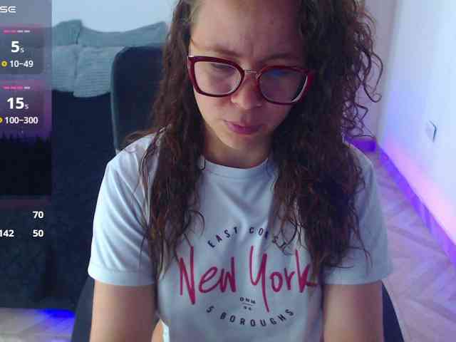 SharonAGT webcam