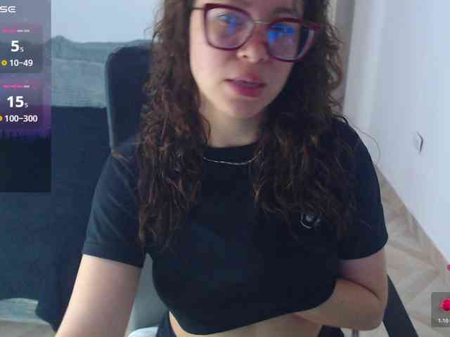 SharonAGT webcam