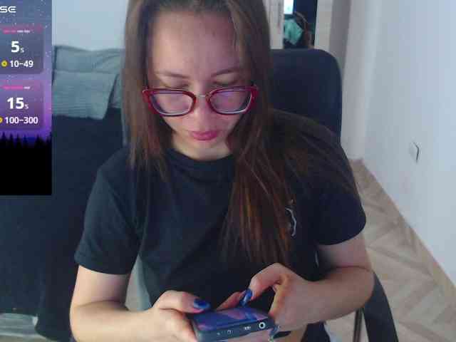 SharonAGT webcam