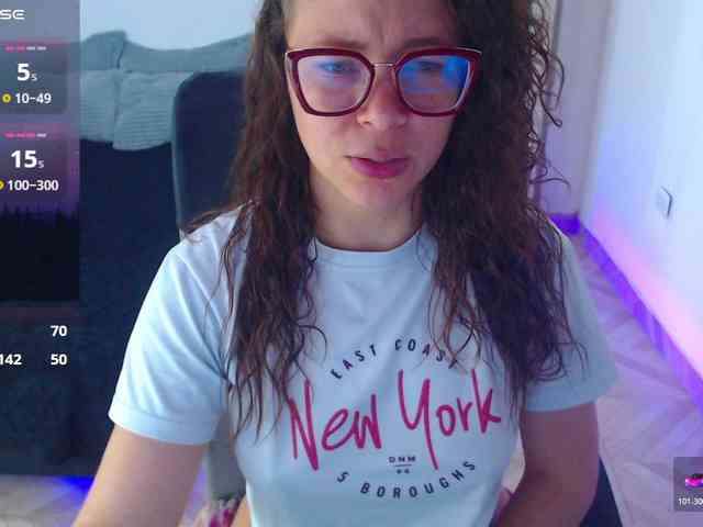 SharonAGT webcam