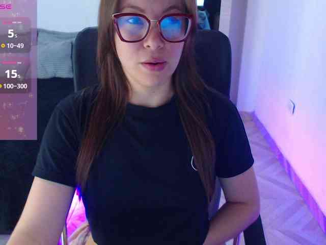 SharonAGT webcam