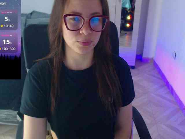SharonAGT webcam