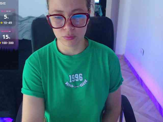 SharonAGT webcam