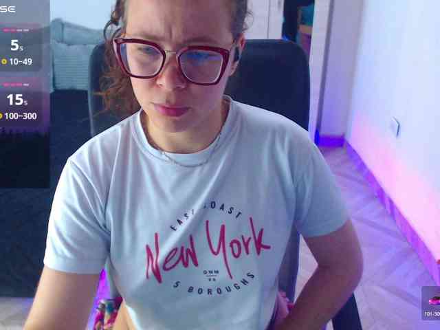 SharonAGT webcam