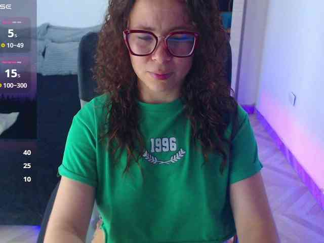 SharonAGT webcam