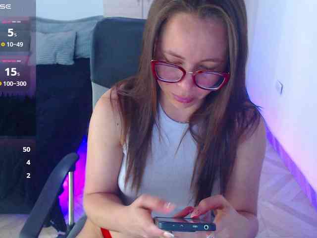 SharonAGT webcam
