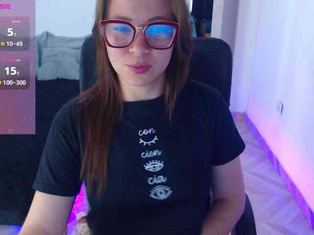 SharonAGT webcam