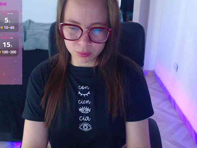 SharonAGT webcam