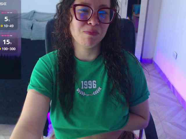 SharonAGT webcam