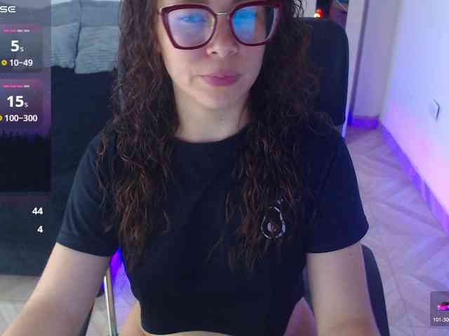 SharonAGT webcam