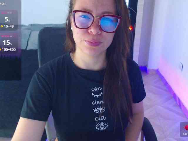 SharonAGT webcam