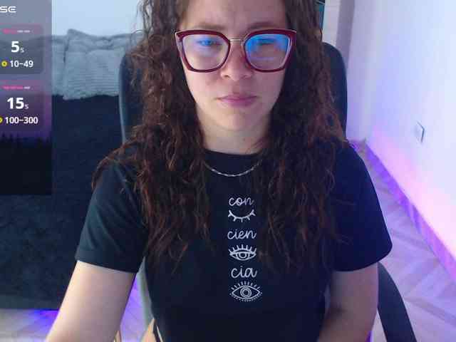 SharonAGT webcam