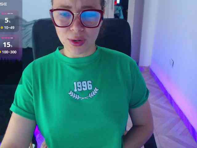 SharonAGT webcam