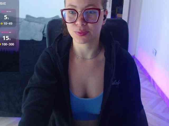 SharonAGT webcam