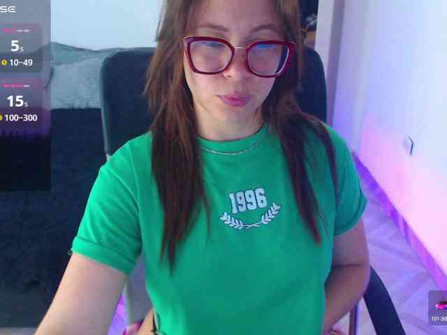 SharonAGT webcam