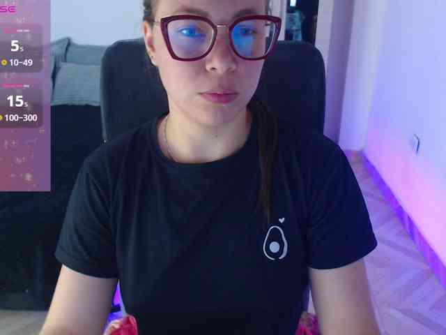 SharonAGT webcam