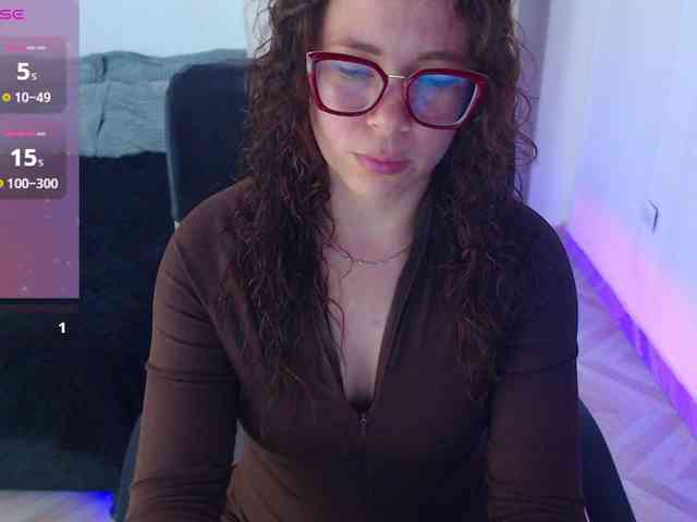 SharonAGT webcam